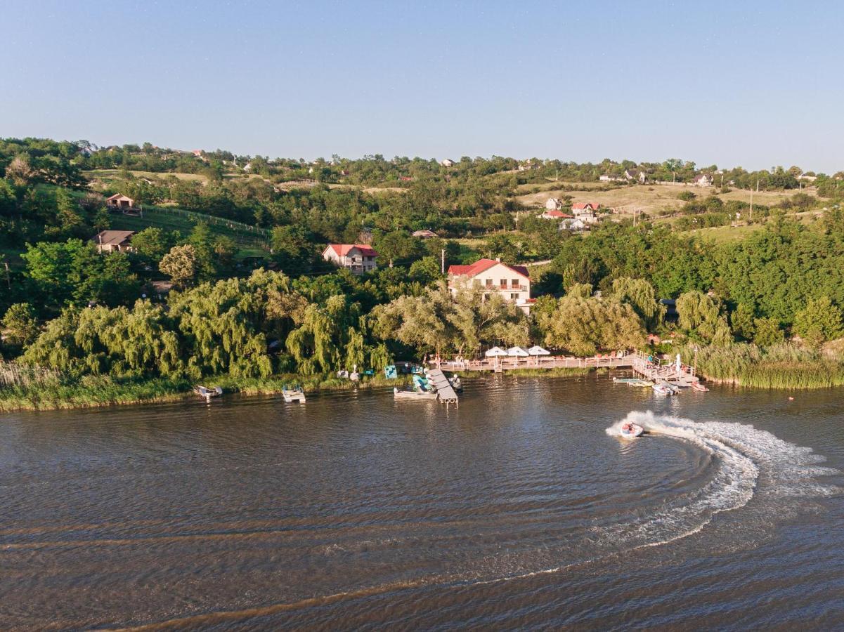Enpi Lake Resort Iasi Eksteriør bilde