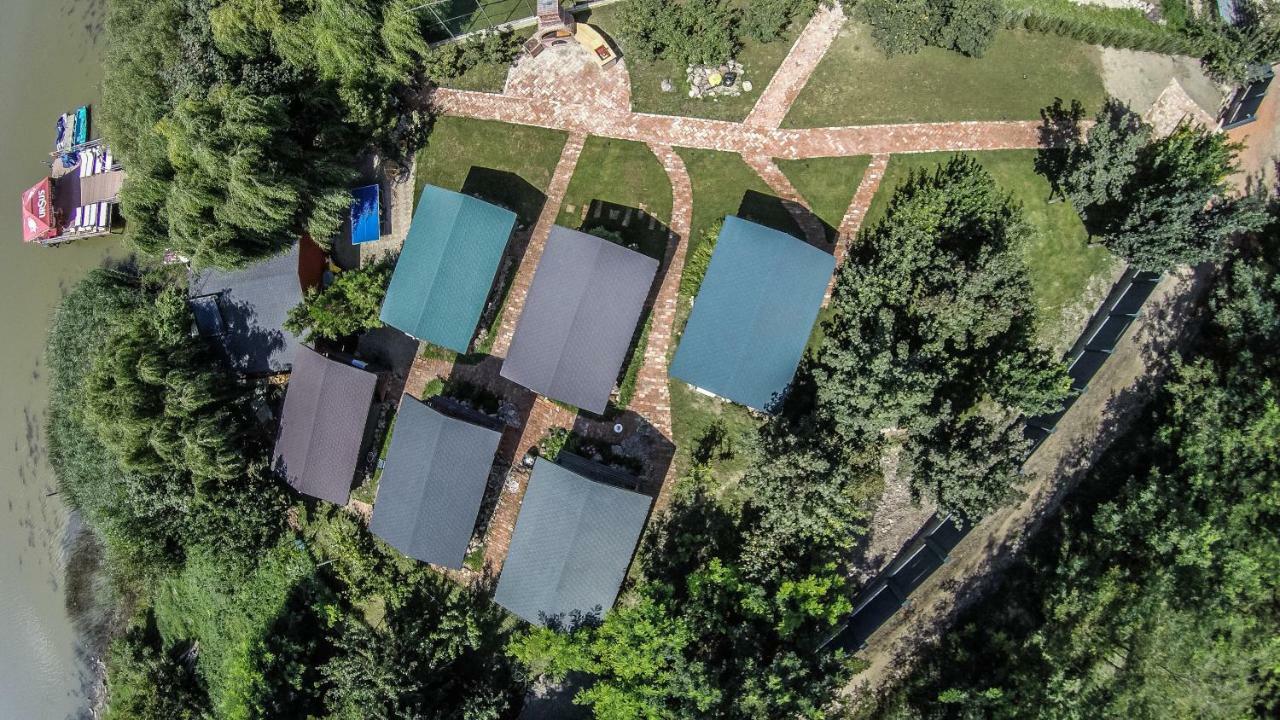 Enpi Lake Resort Iasi Eksteriør bilde